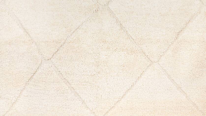 Tapis berbere beni ourain ecru avec losanges en relief 300 x 210 cm