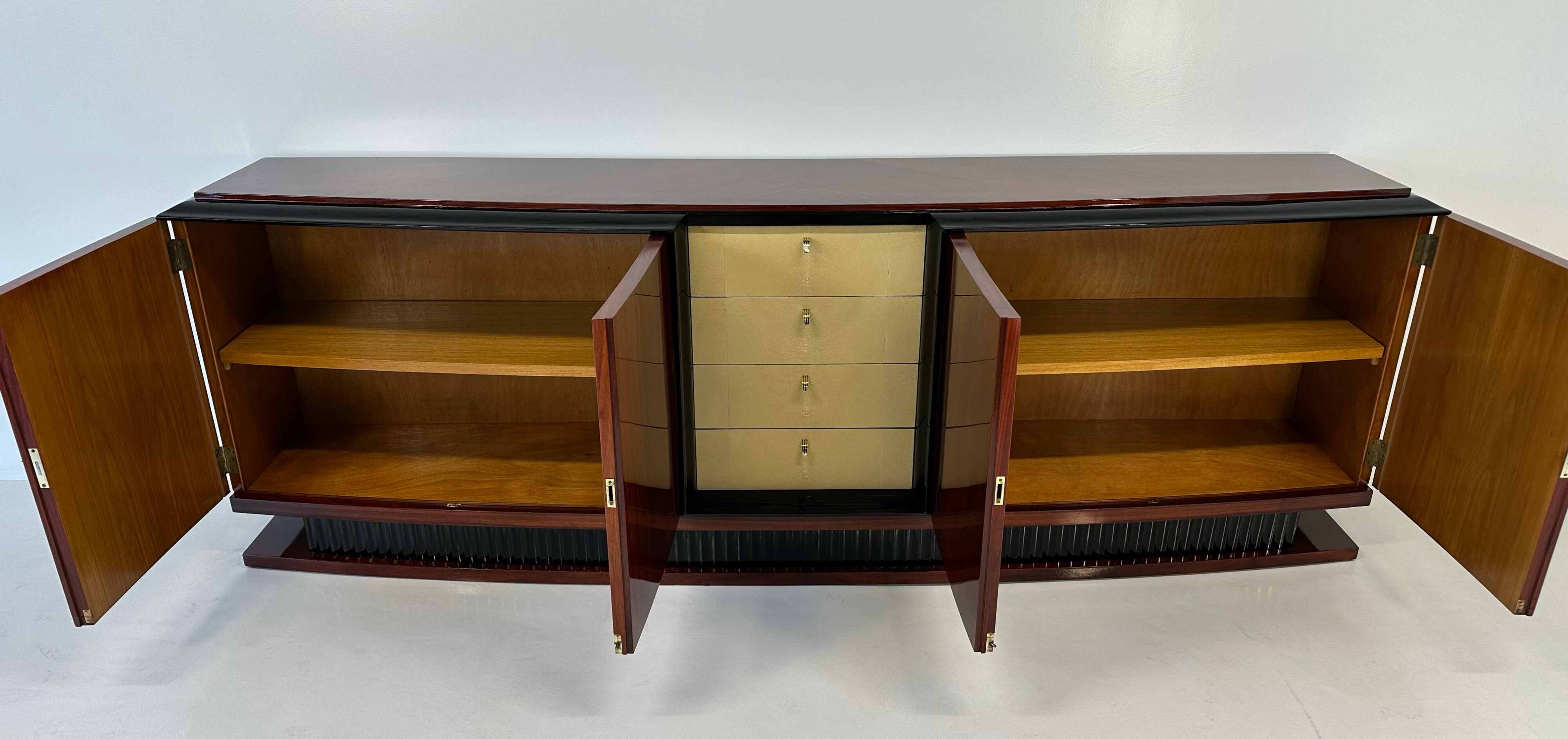 Italian Art Deco Shagreen and Purpleheart Wood Sideboard Attr. Borsani, 194