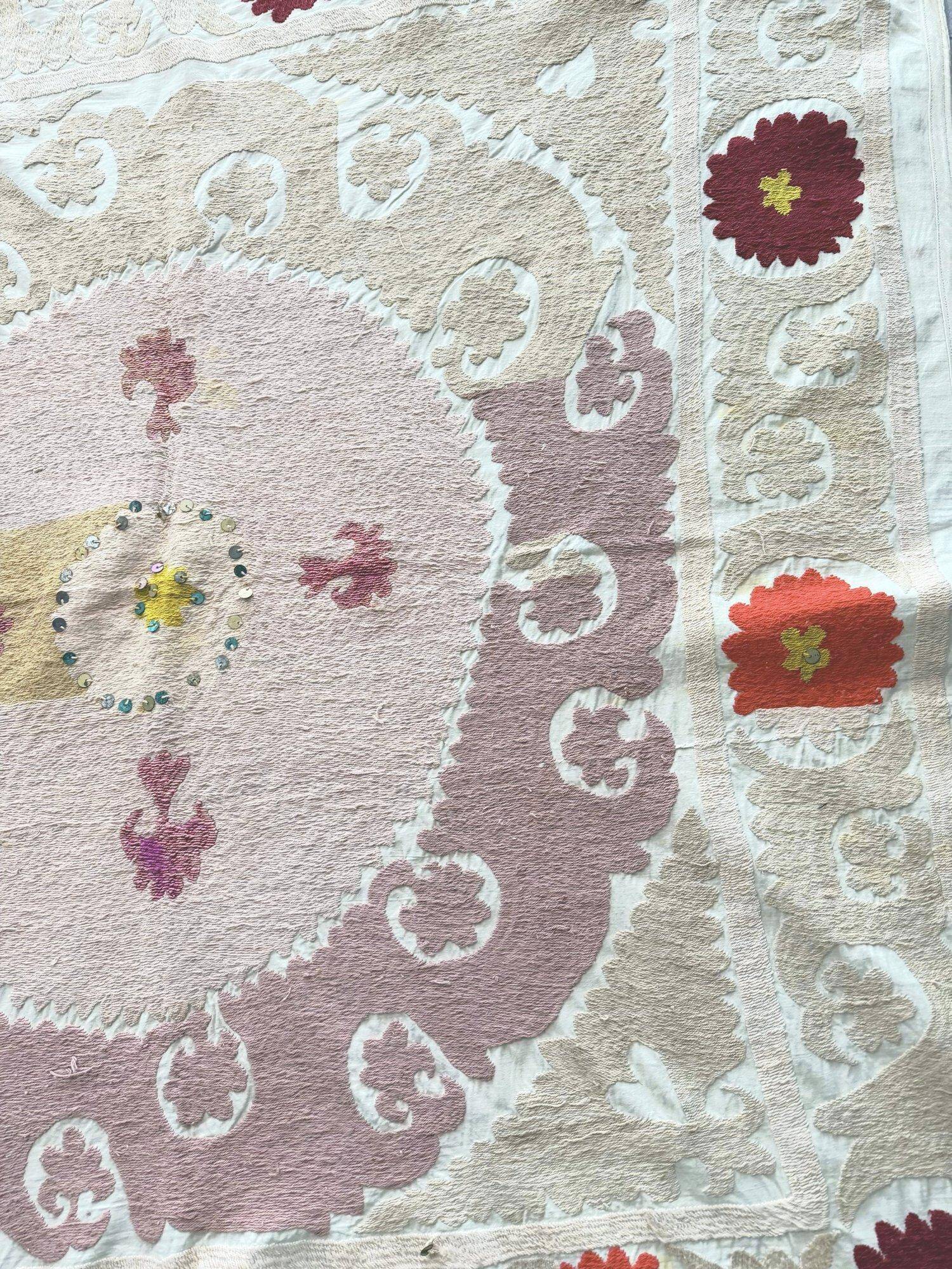 Vintage hand-embroidered tablecloth 122x131 cm