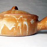 Sandstone pan with lid