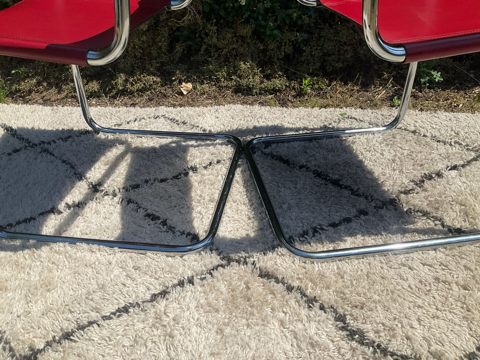 Paire de fauteuils Cantilever style Mart Stam