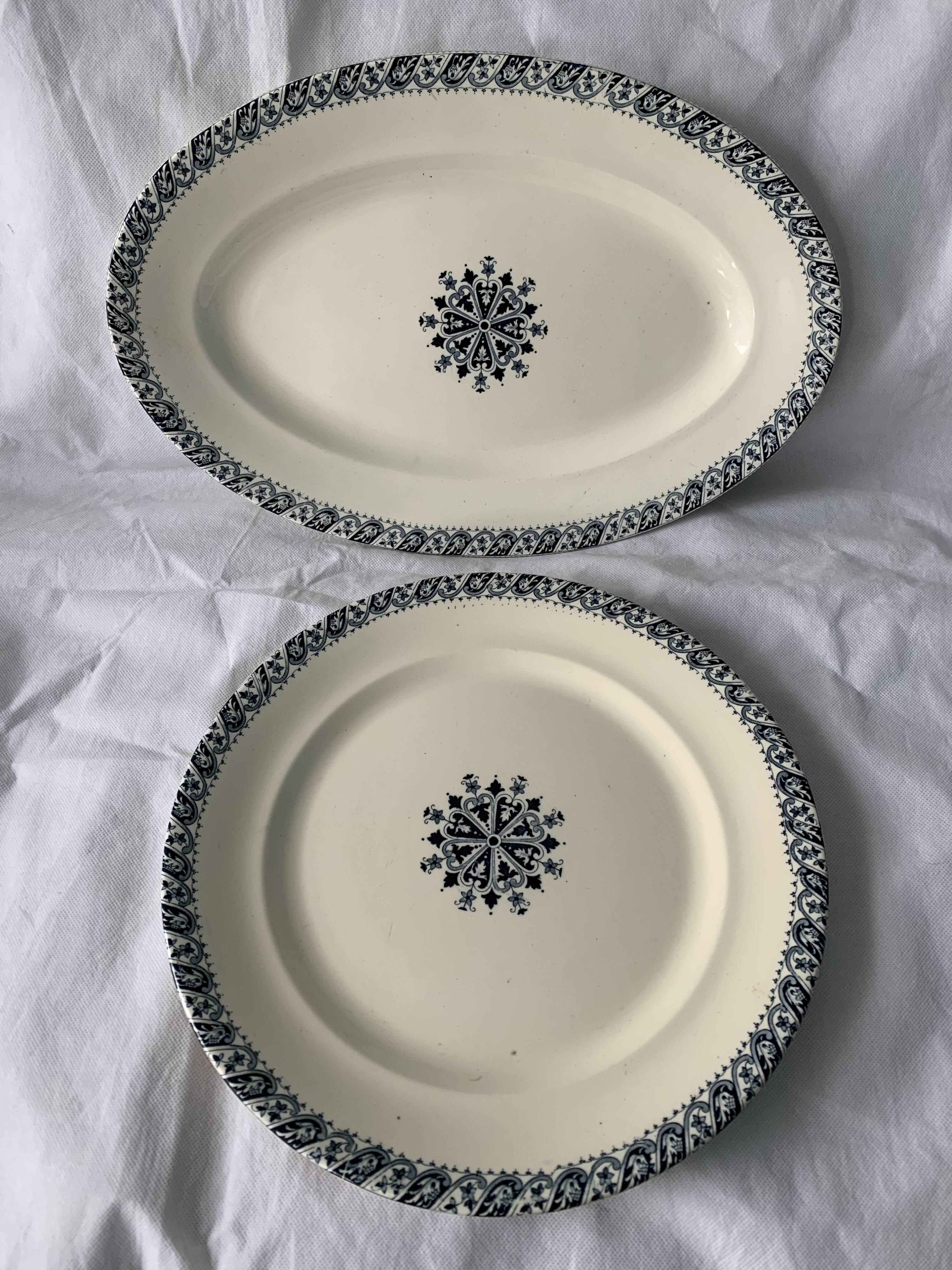 Lot of 12 old flat plates and 2 dishes, Terre de fer Henri II Salins