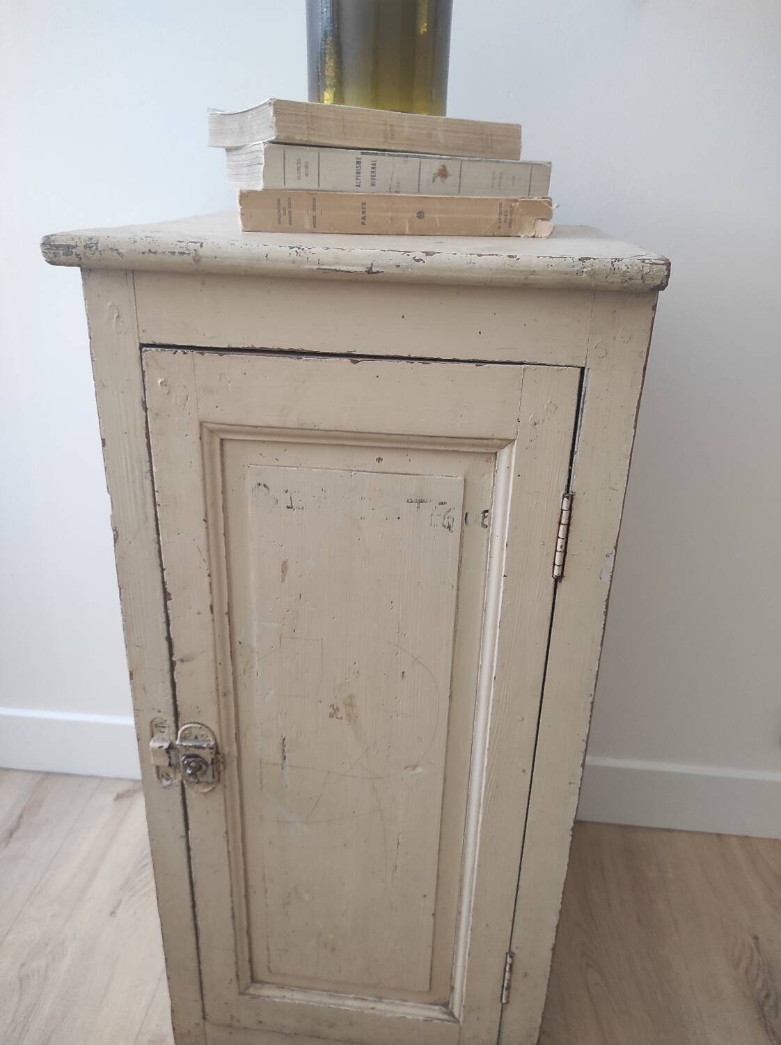 Small Parisian piece of furniture