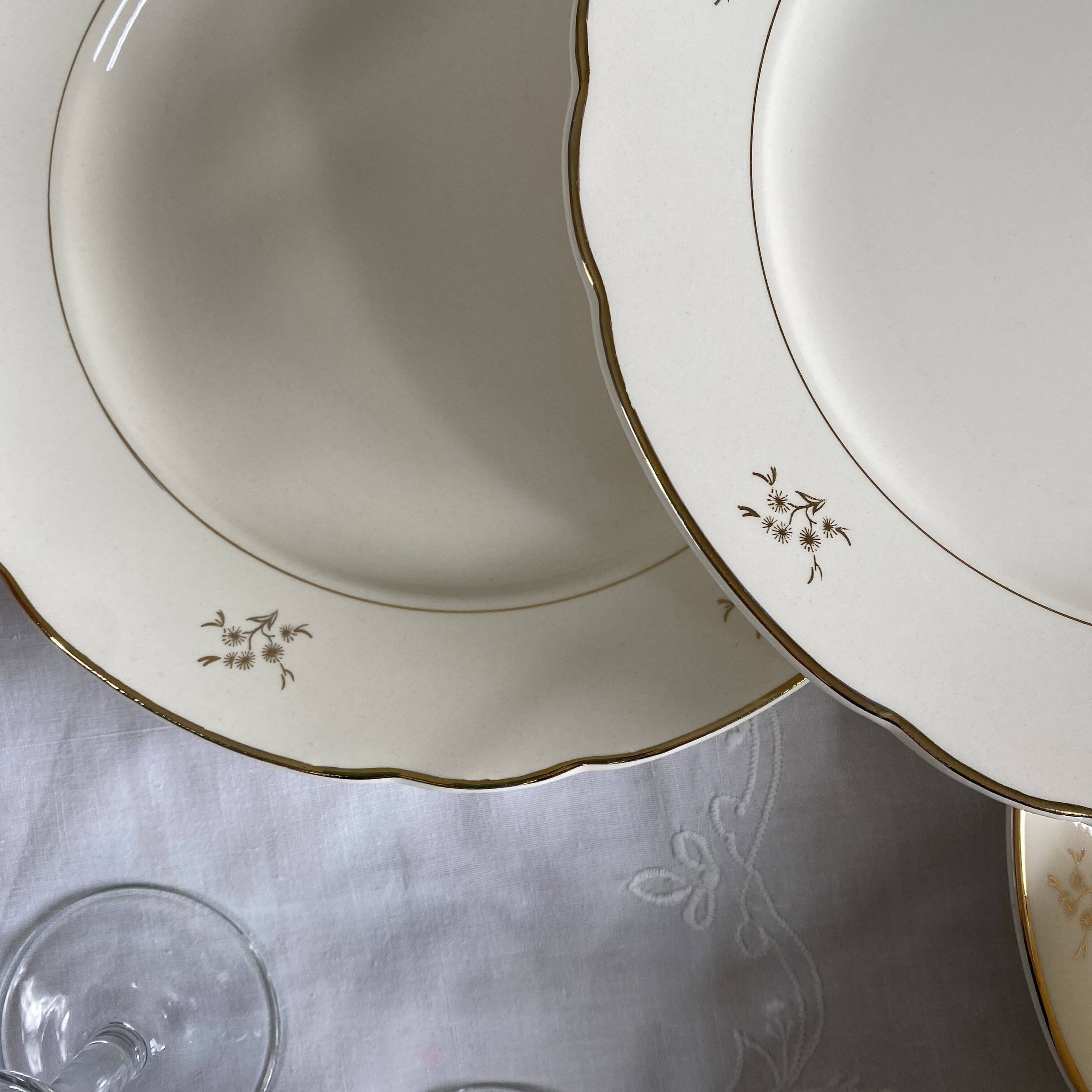 6 antique beige earthenware dinner plates with gold decoration and flowers by Villeroy Boch.