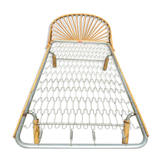 Rattan bed