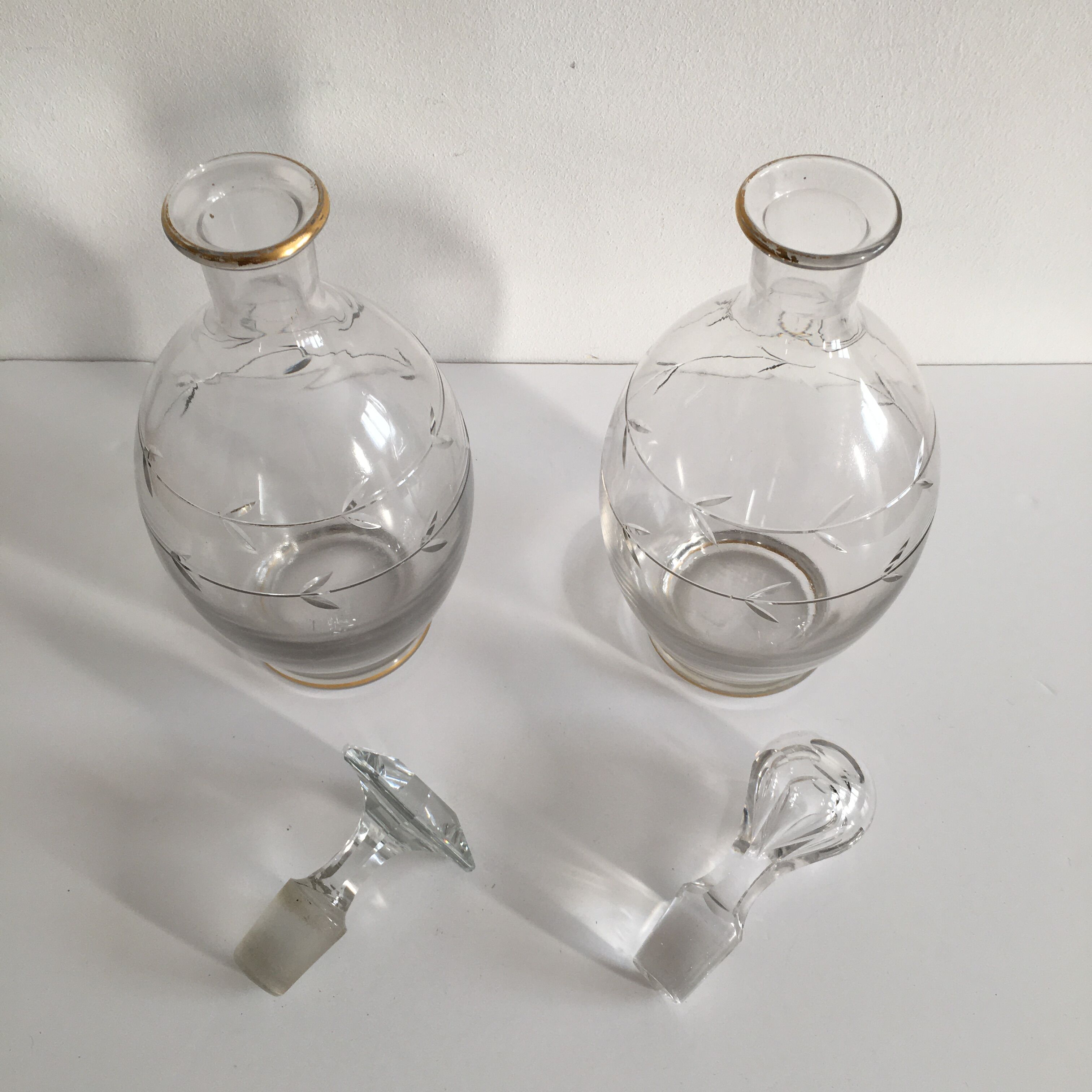 Suite of two vintage carafes