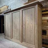 Large workshop wardrobe in pitch pine - Early 20th century