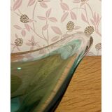 Empty glass pocket