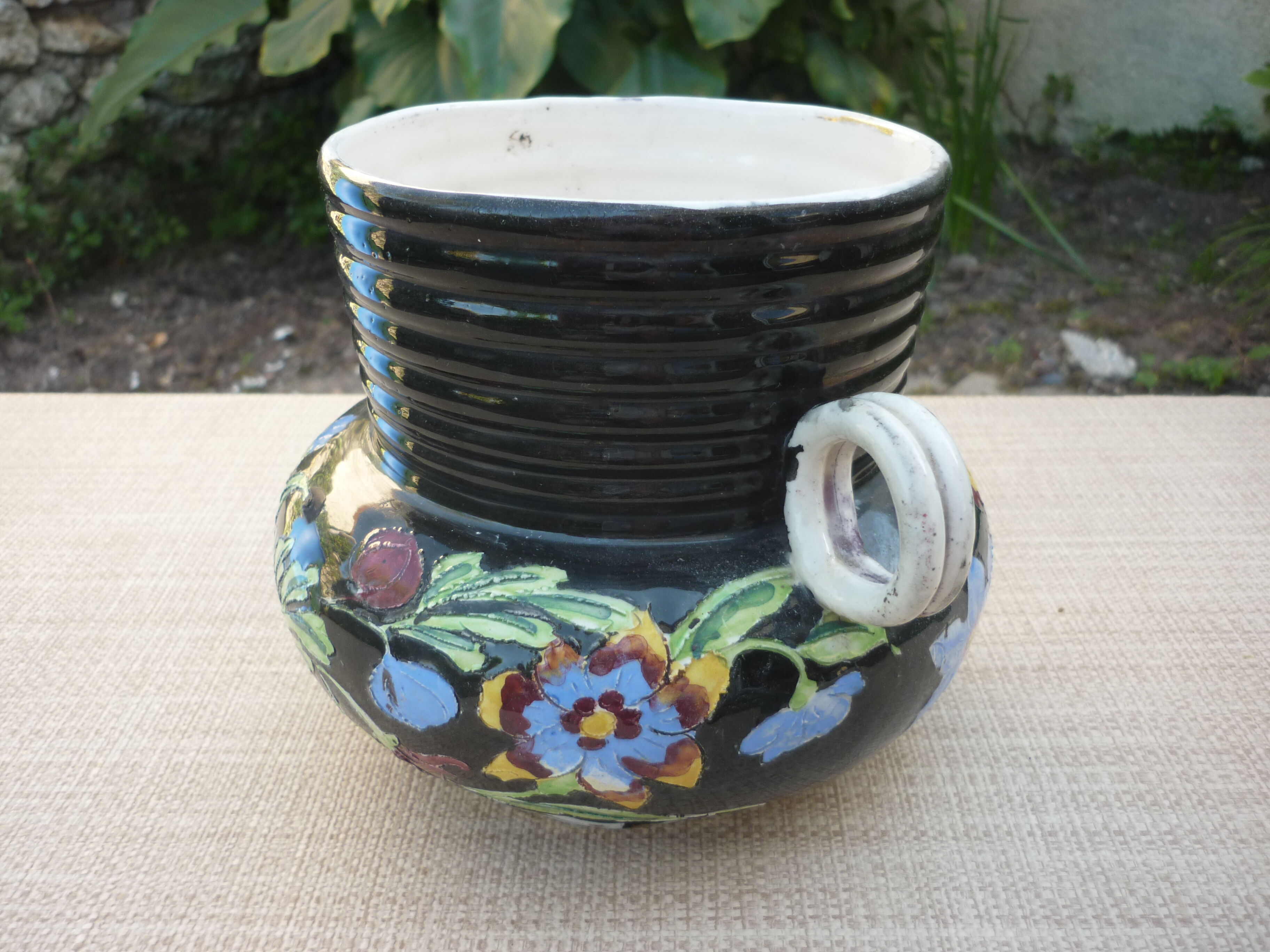 Vallauris cermal vase by Pugi