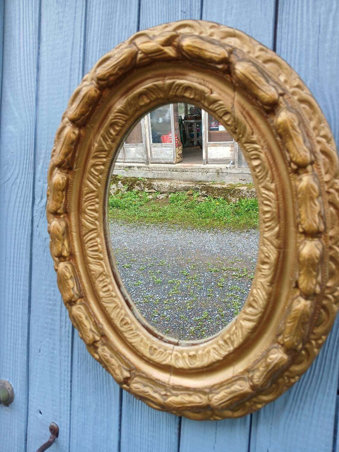Miroir ancien en bois doré