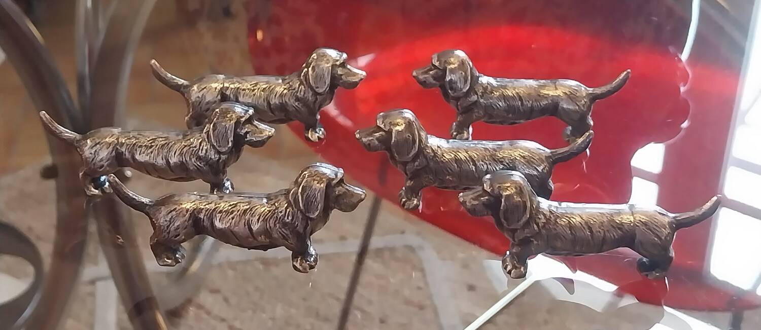 Silver-plated metal animal-shaped knife block