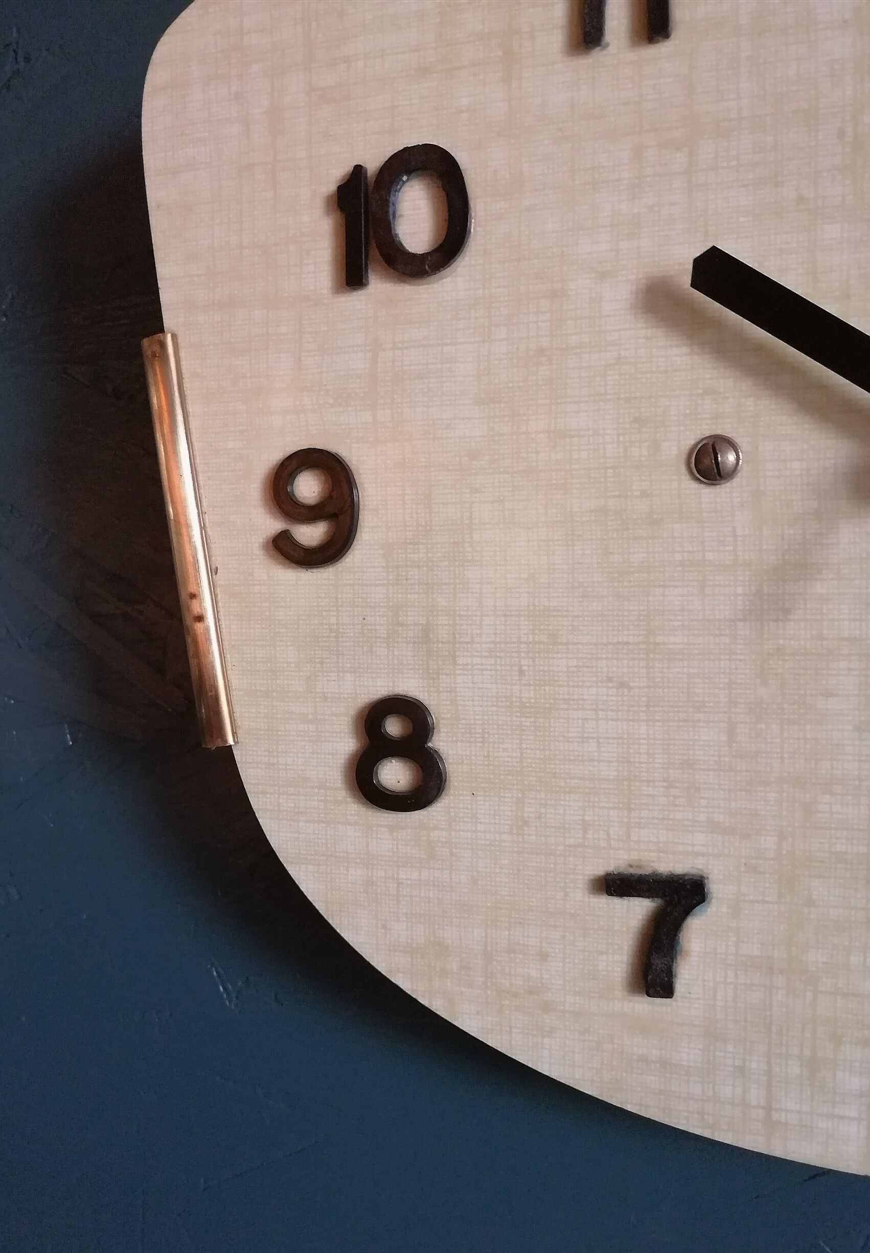 Vintage formica silent wall clock "MC Beige"