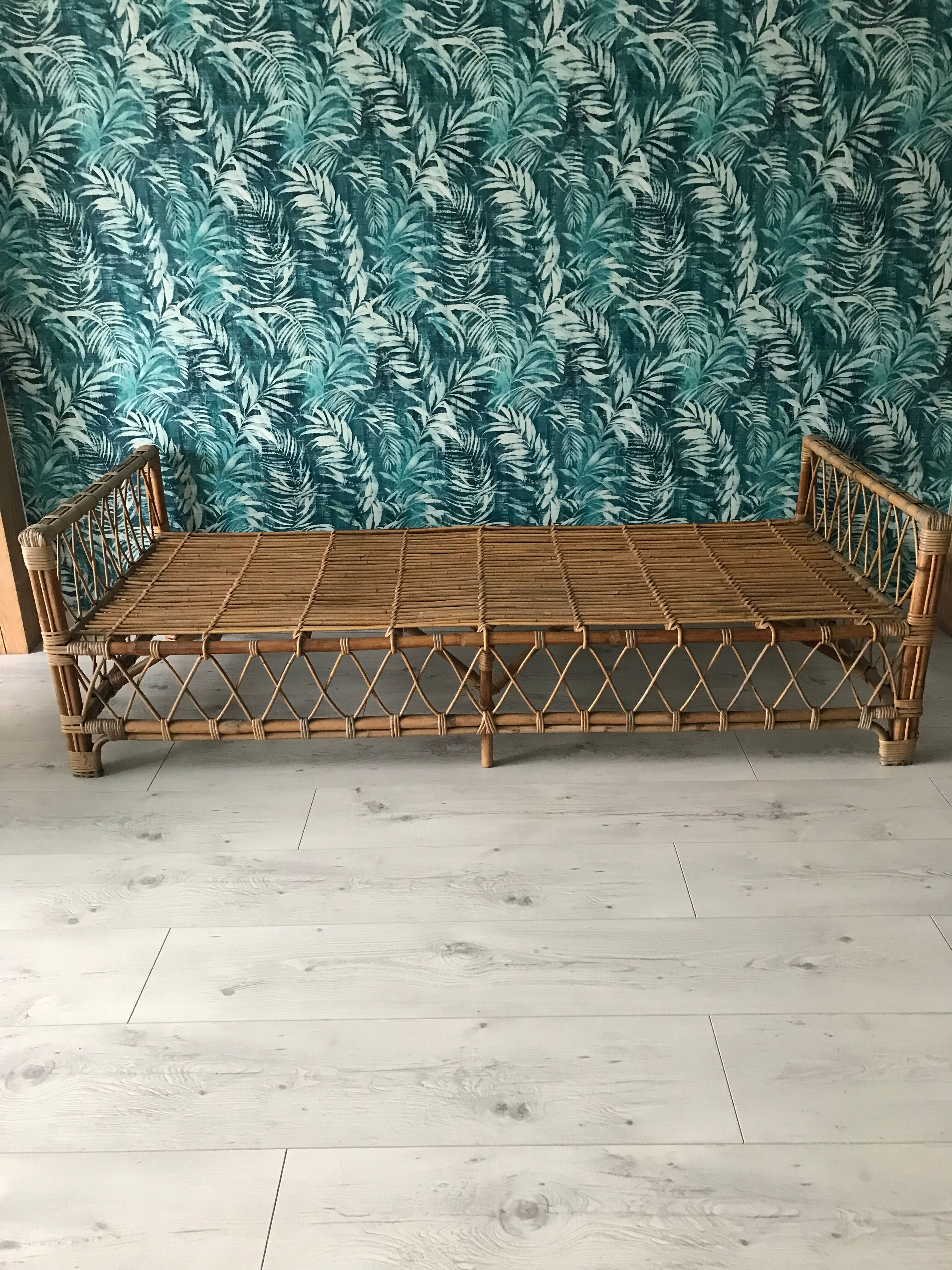 Rattan bed