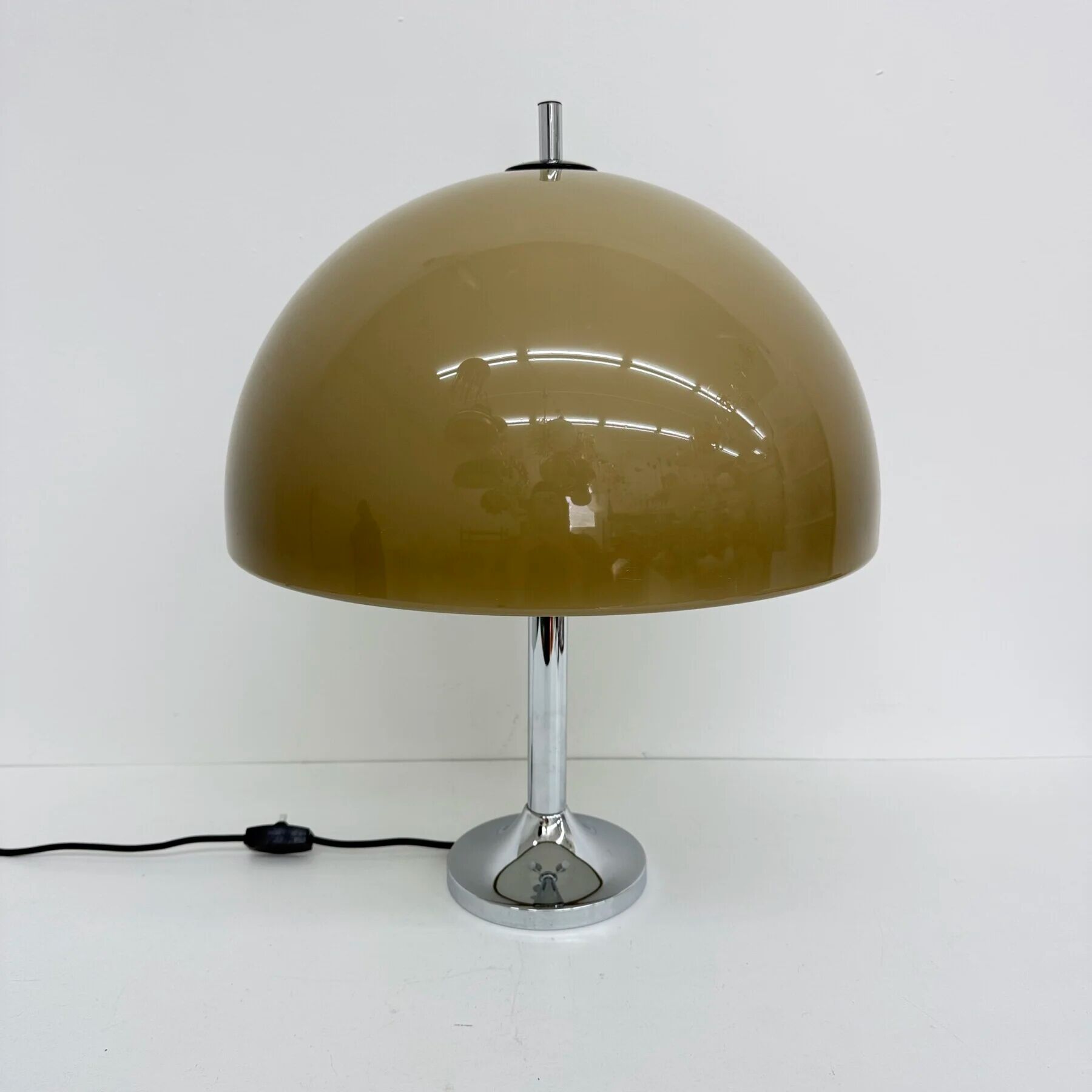 Mid-century mushroom table lamp with chrome base, 1970s