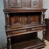 Cabinet Renaissance époque XVIIeme en bois massif sculpté vers 1680