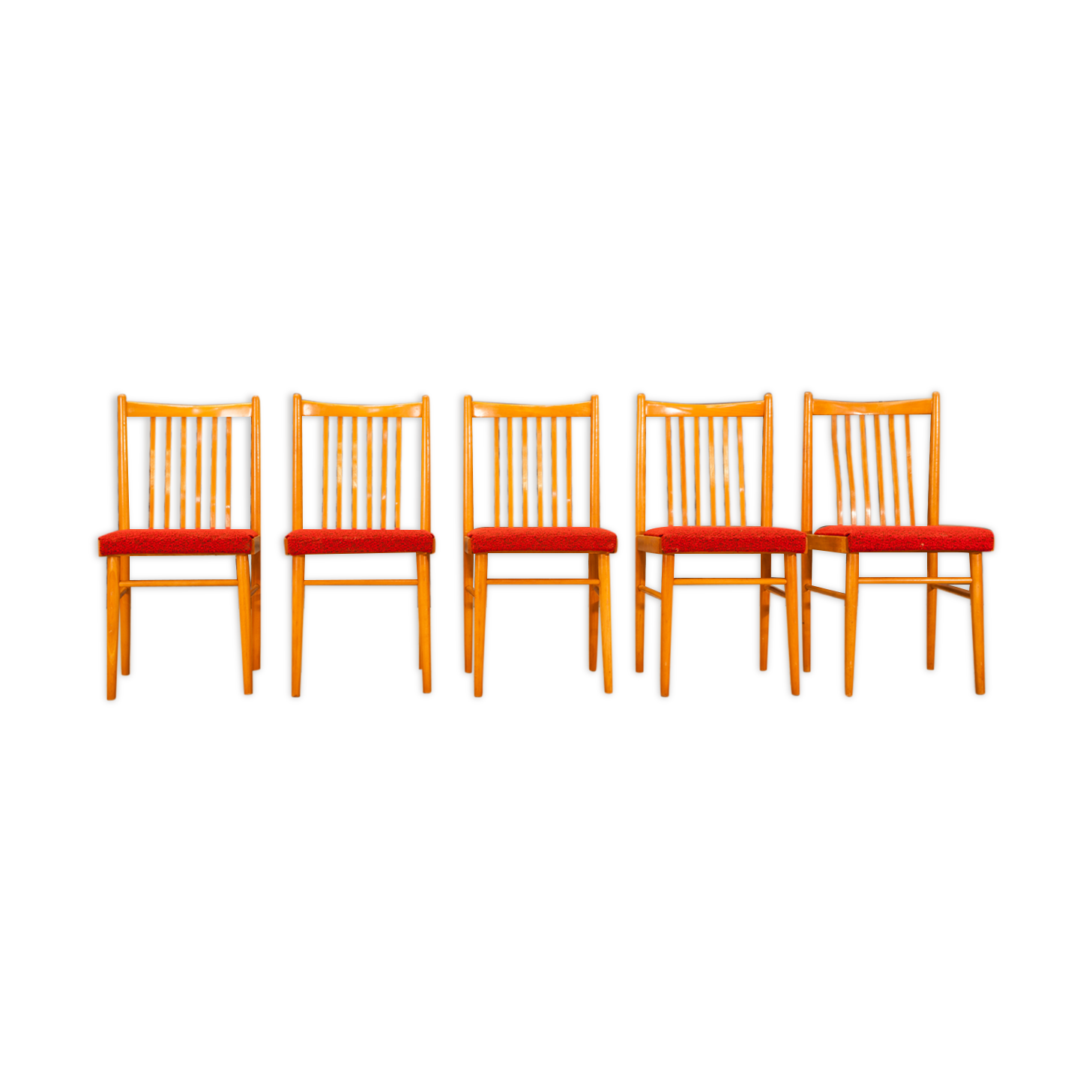 Set of 5 wooden chairs and red fabric