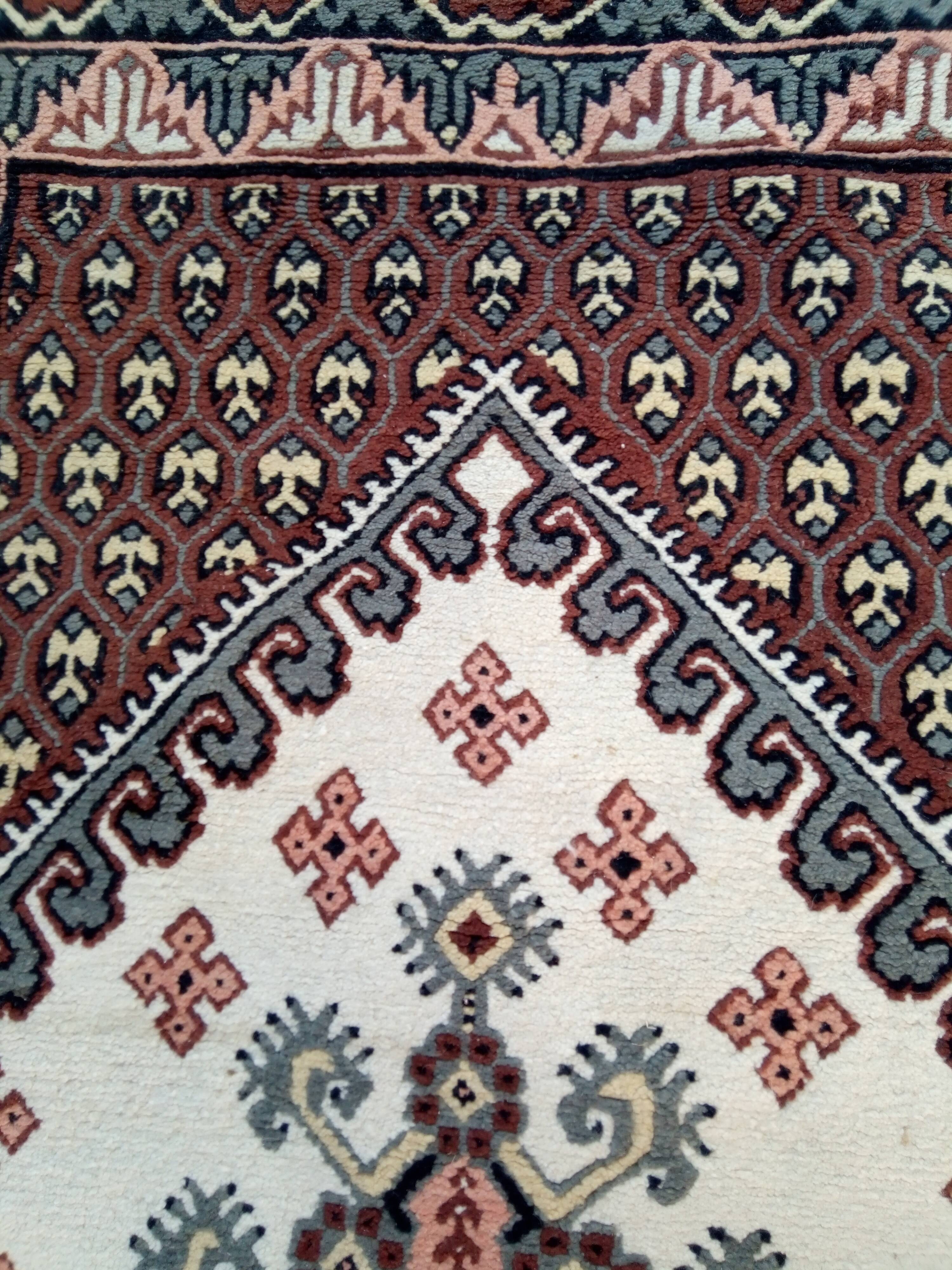 Old oriental carpet from the 80s - 193 x 101