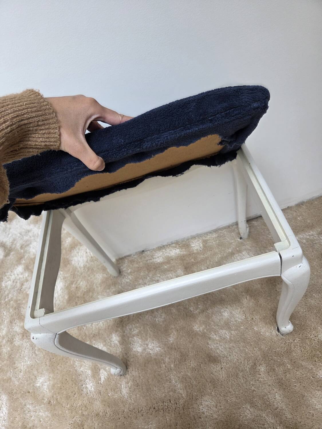 Vintage French Louis XV style stool in patinated white wood