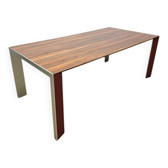 Designer dining table by Rolf Benz - luxury and modern form