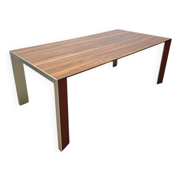 Designer dining table by Rolf Benz - luxury and modern form