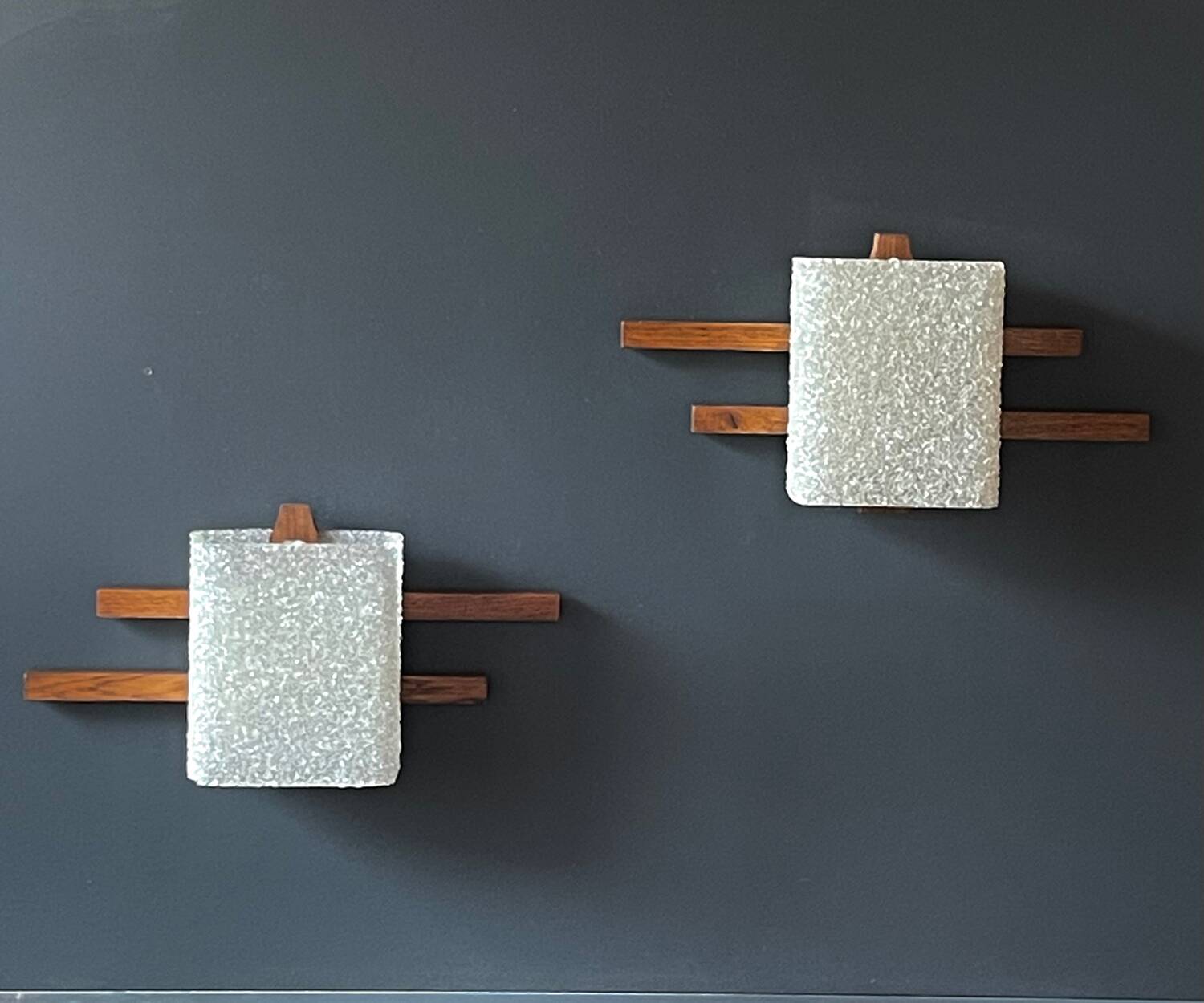 Pair of vintage wall lights m