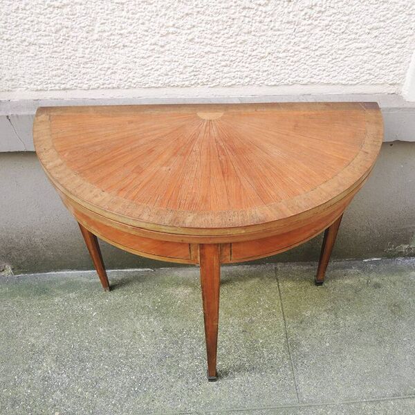 Ancienne console, table de jeux demi-lune en bois