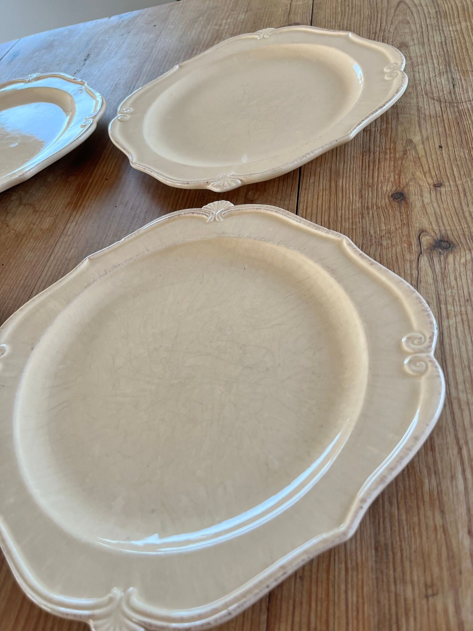 4 old dinner plates Maison Pichon Uzès