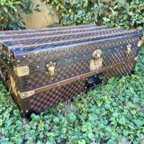 Malle Moynat