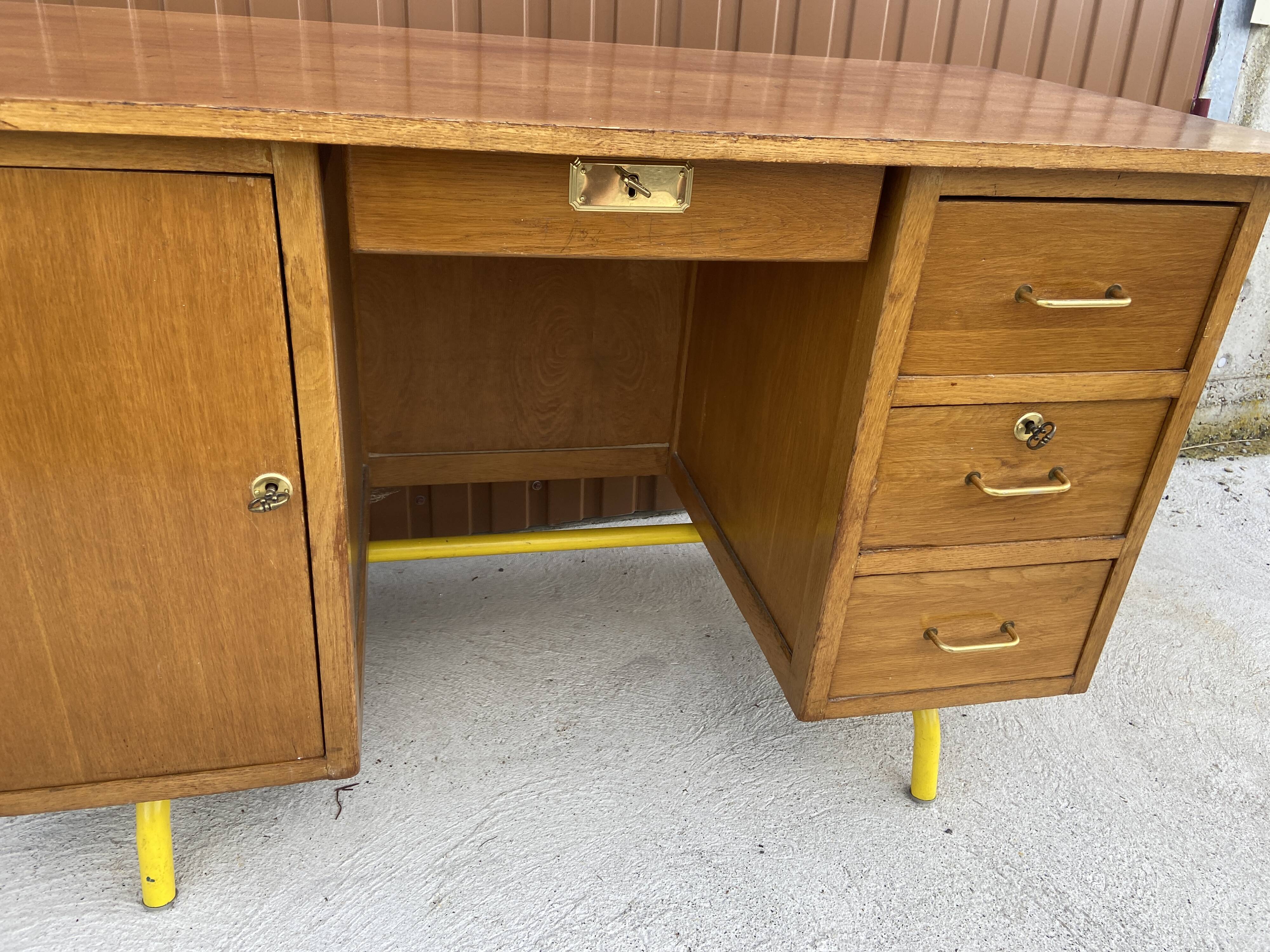Vintage Schoolmaster's Desk Mullca Delagrave 1970 Mid-century Desk