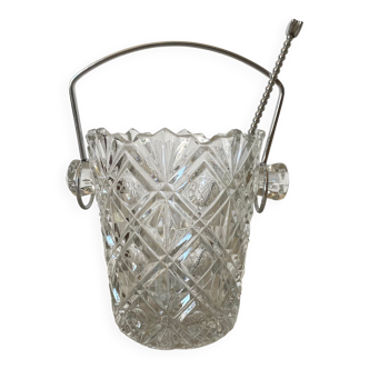 Serrated glass ice bucket