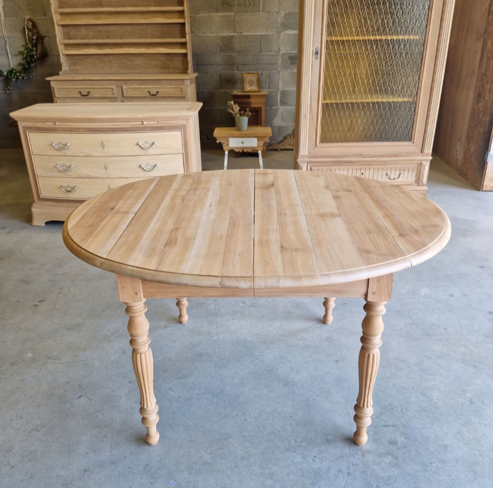 Oval solid cherry wood table with drop leaves + 2 extensions