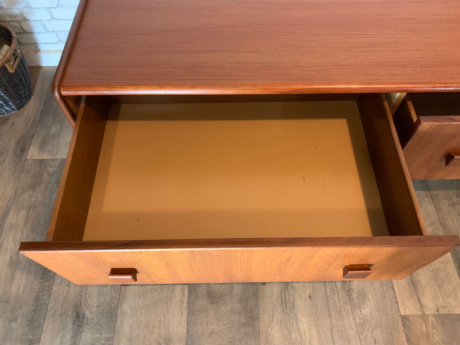 Low teak sideboard 1970