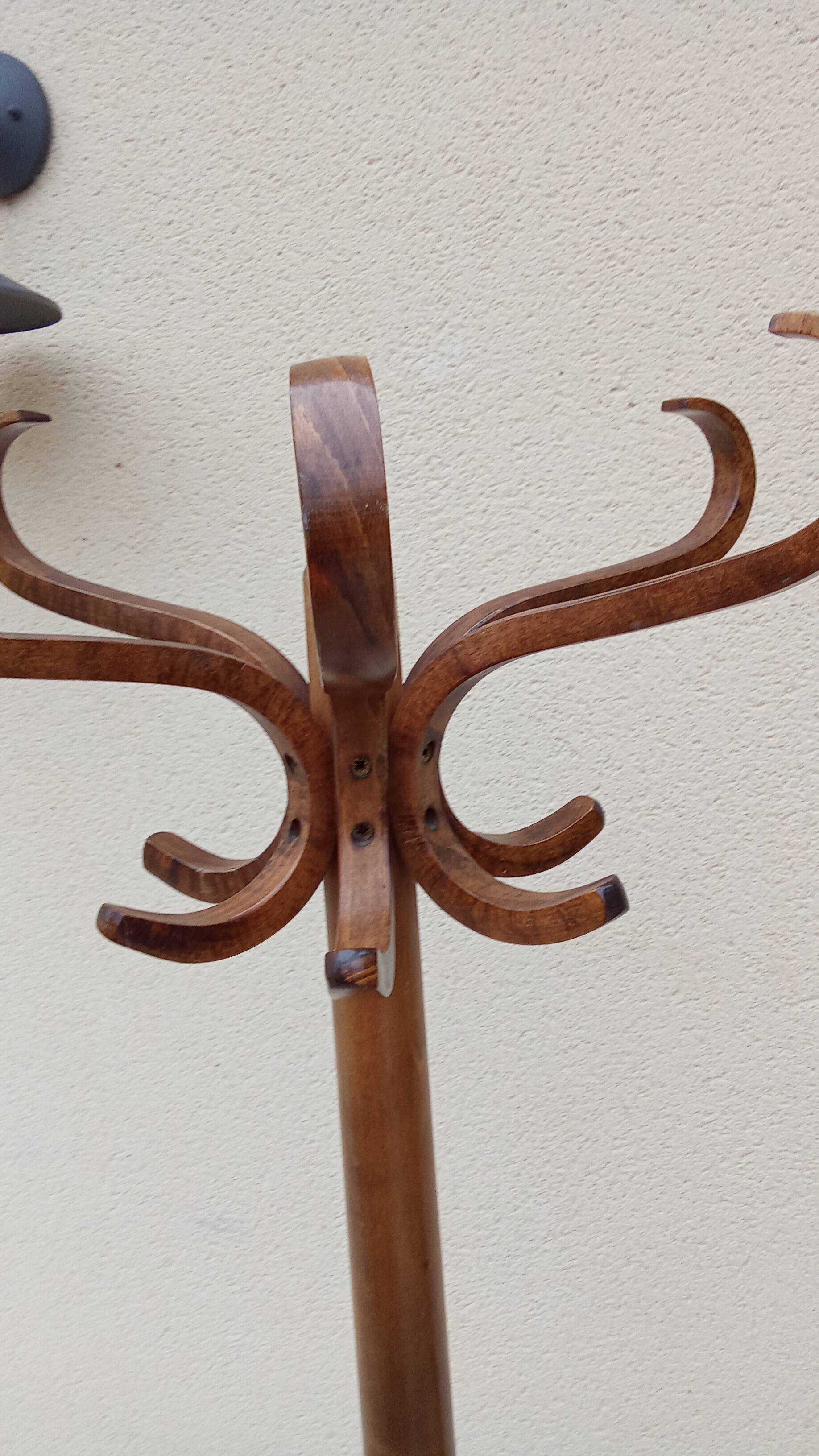 BAUMANN vintage parrot coat rack