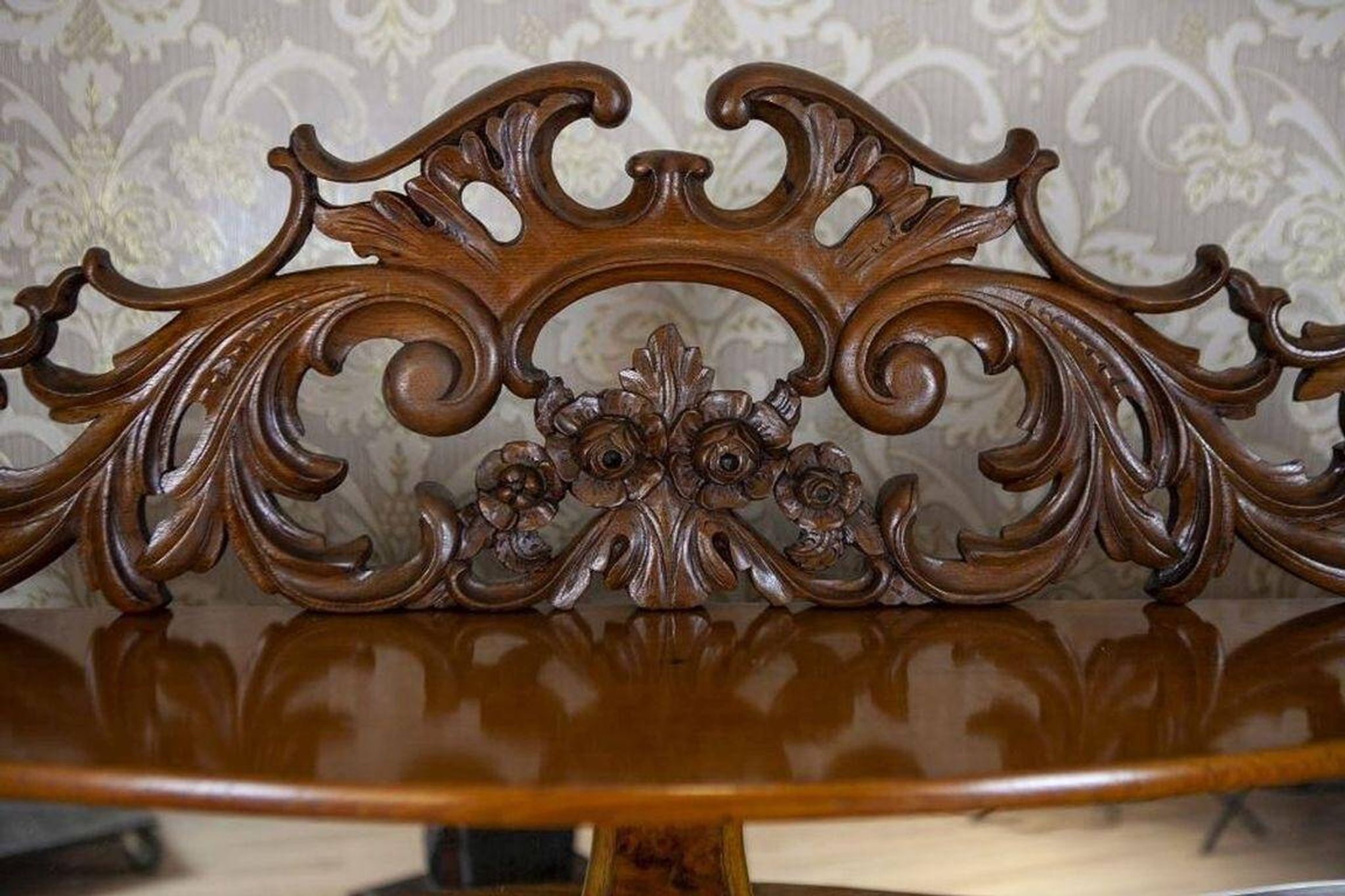 Buffet Rococo Revival en noyer et placage, 1850