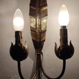 Aplique de pared de hierro forjado y pan de oro. Spain, 1970s.