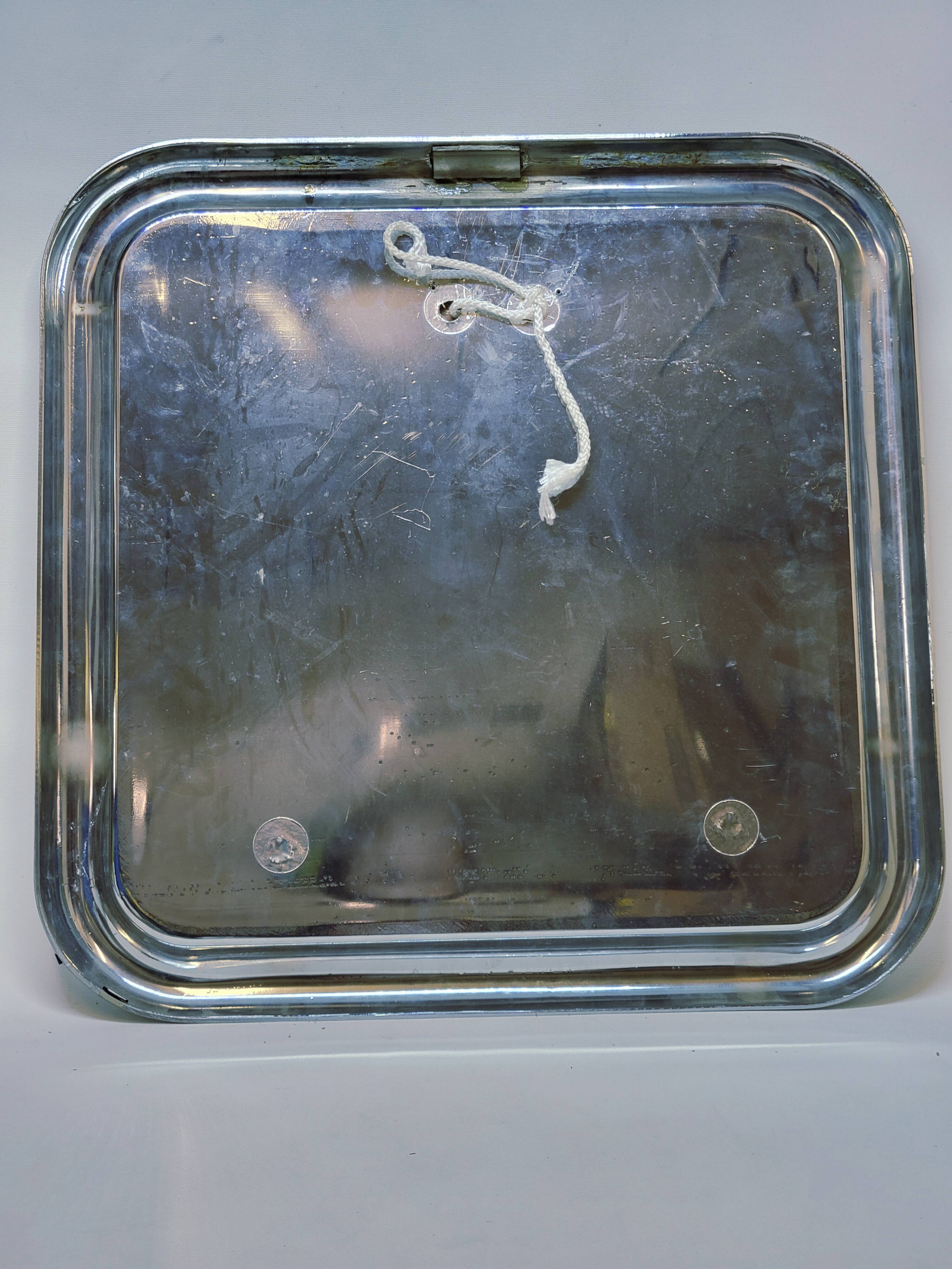 Miroir carré chromé dans le goût de Bilumen Castiglioni, années 70