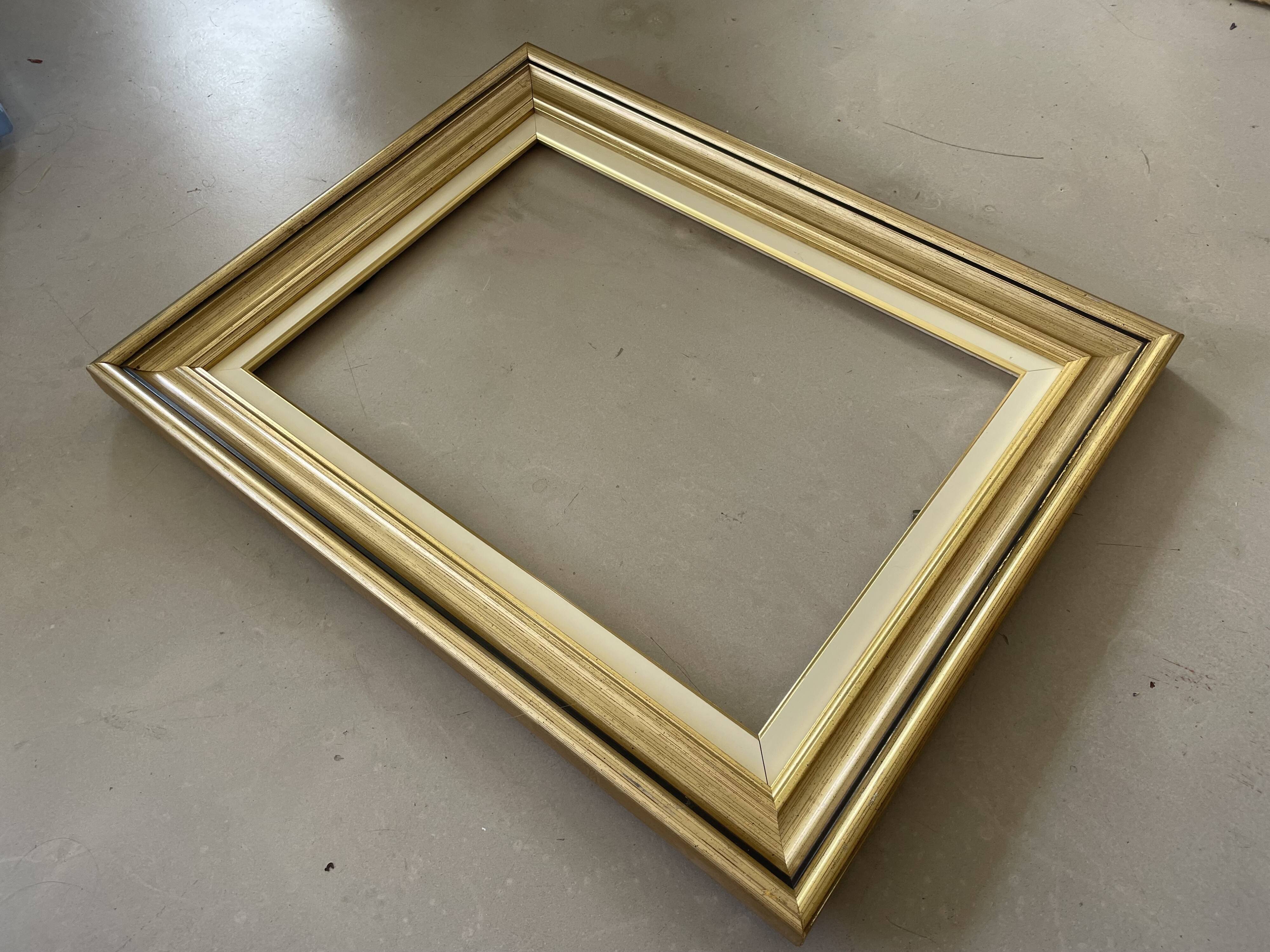 Golden wooden frame 47x60cm