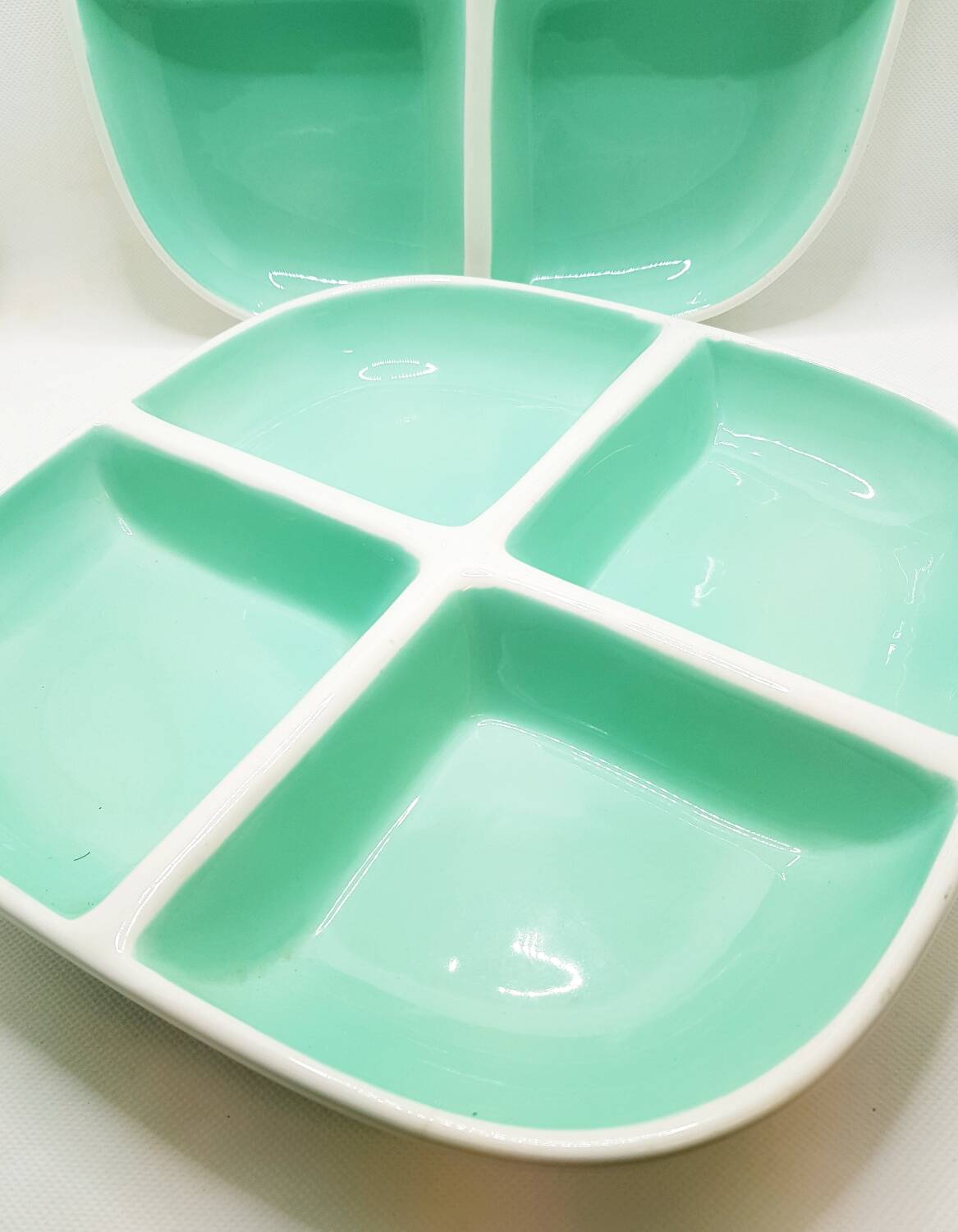 Divided mint serving plates