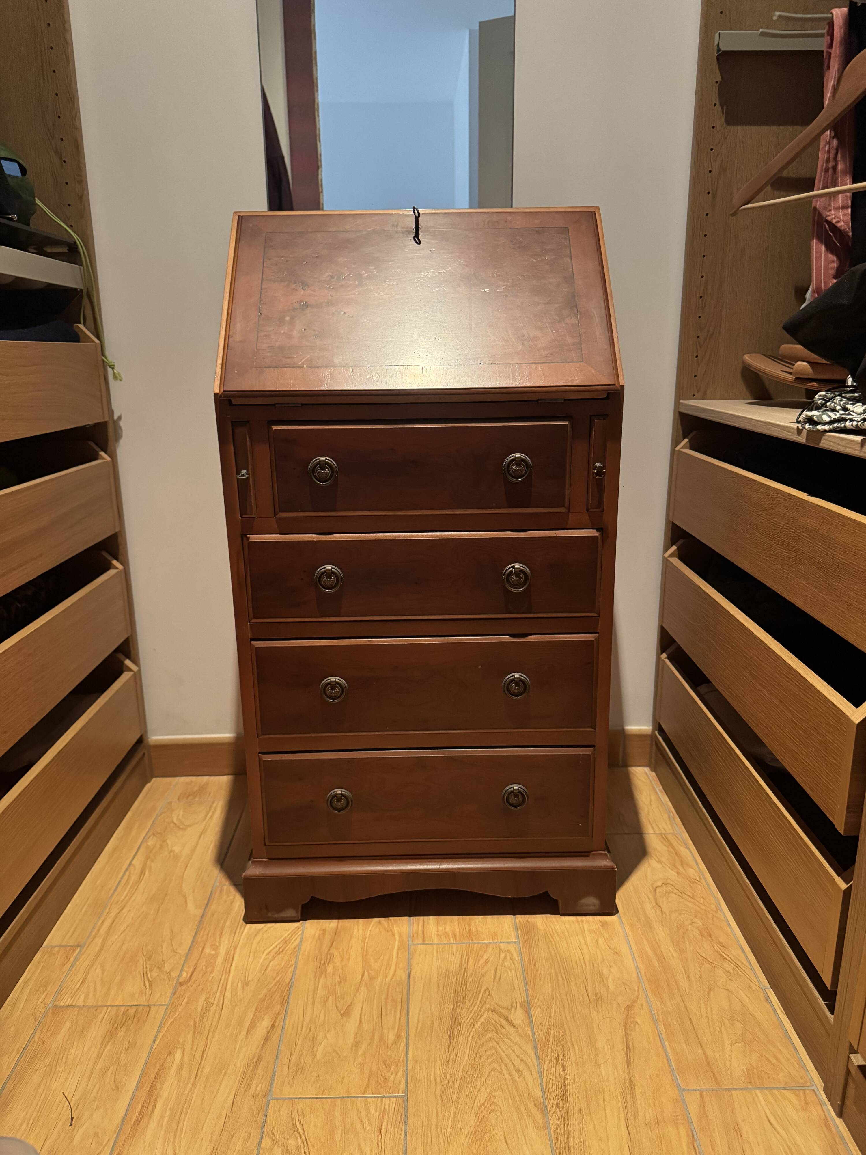 Secretary with a burr elm finish — English manufacture Rosjohn