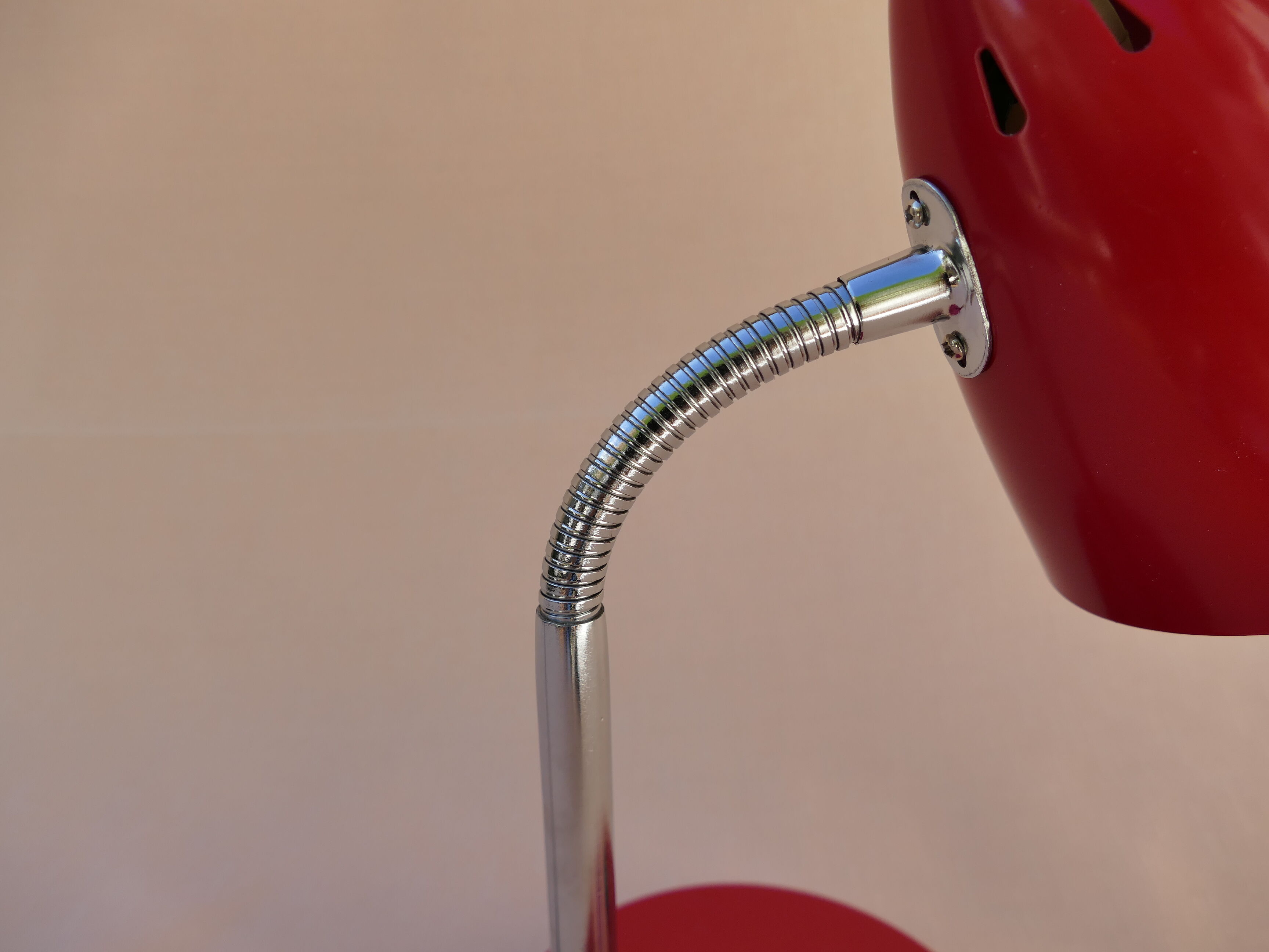 Vintage 80s metal red desk lamp with articulated arm