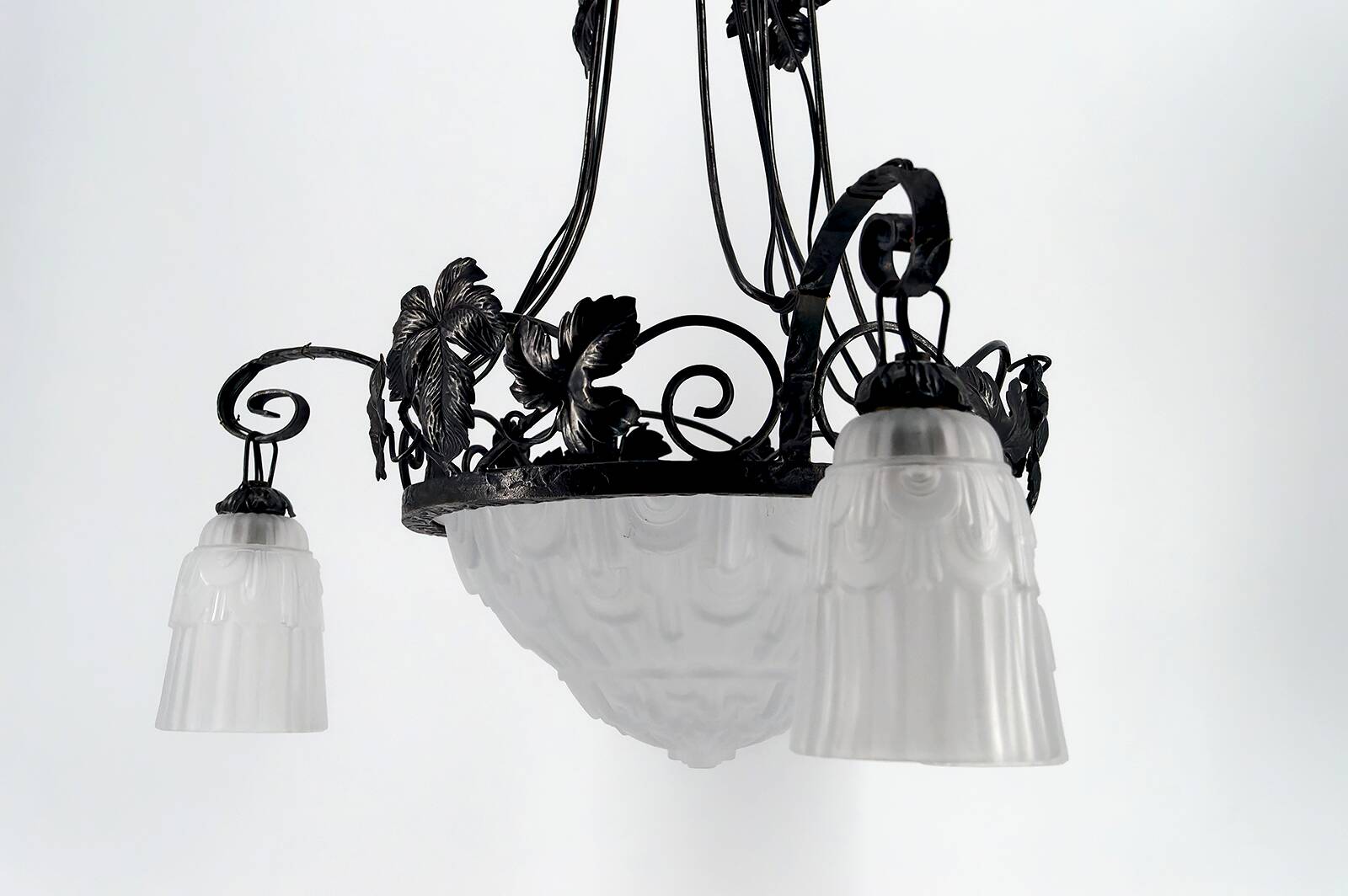 Wrought iron chandelier, tulips / pressed-molded glass bowl, Art Deco, 1930