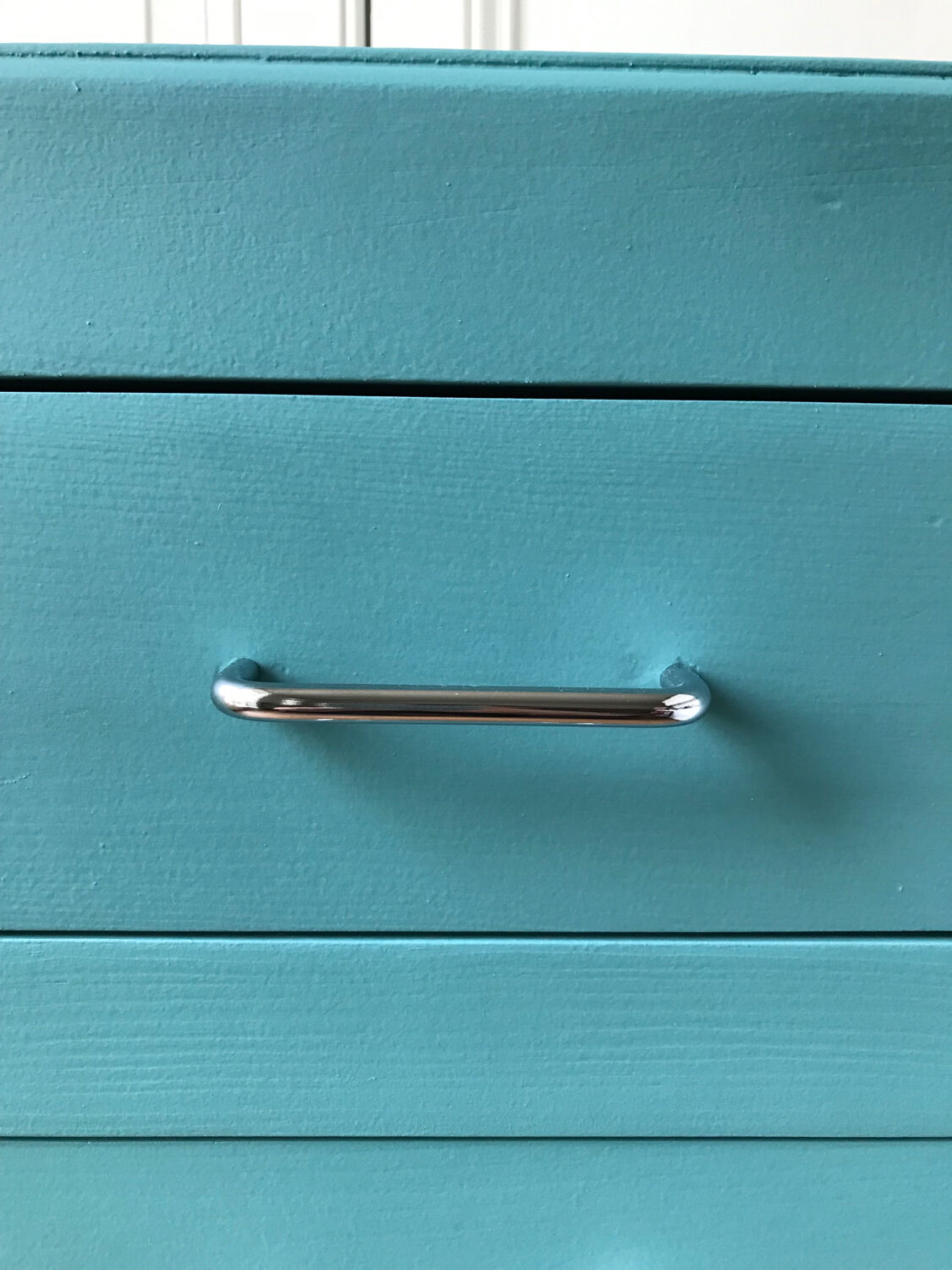 Chiffonnier commode revisité en Menthe Douce de chez Ressources