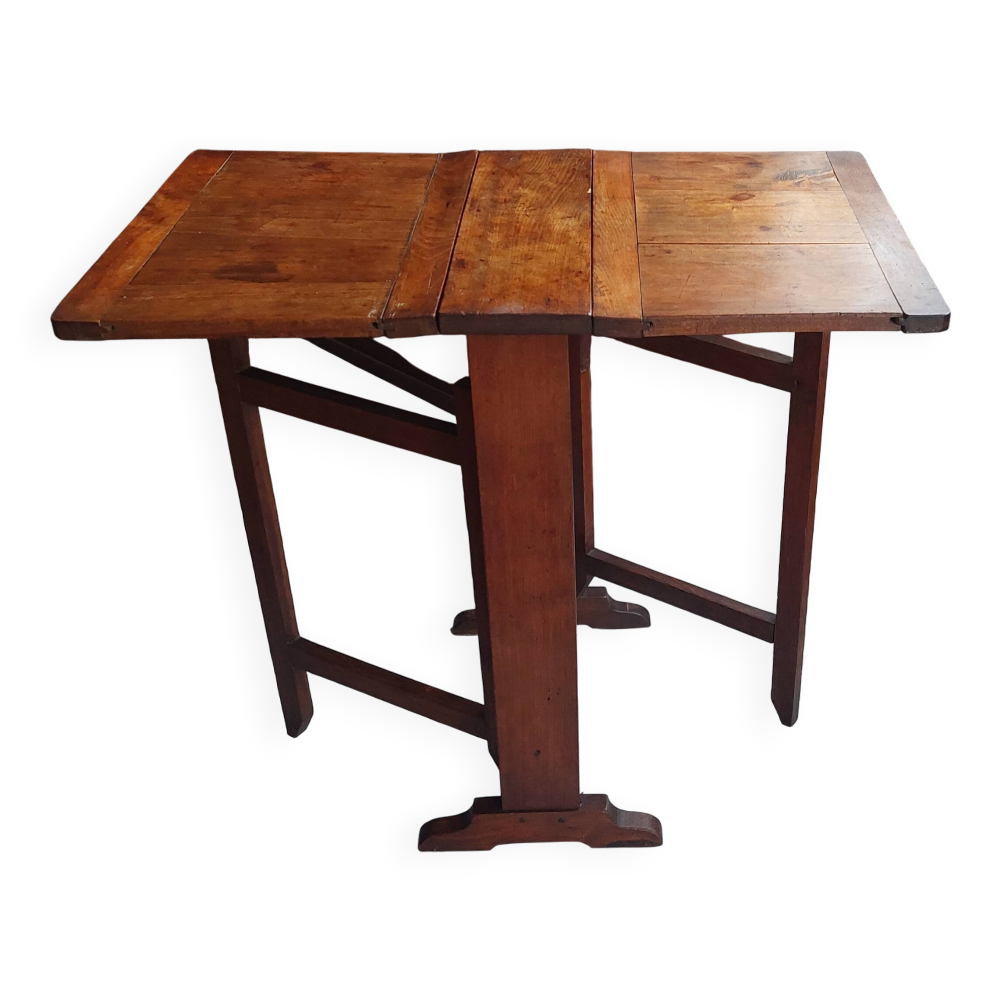 Small monastery table in pine wood.