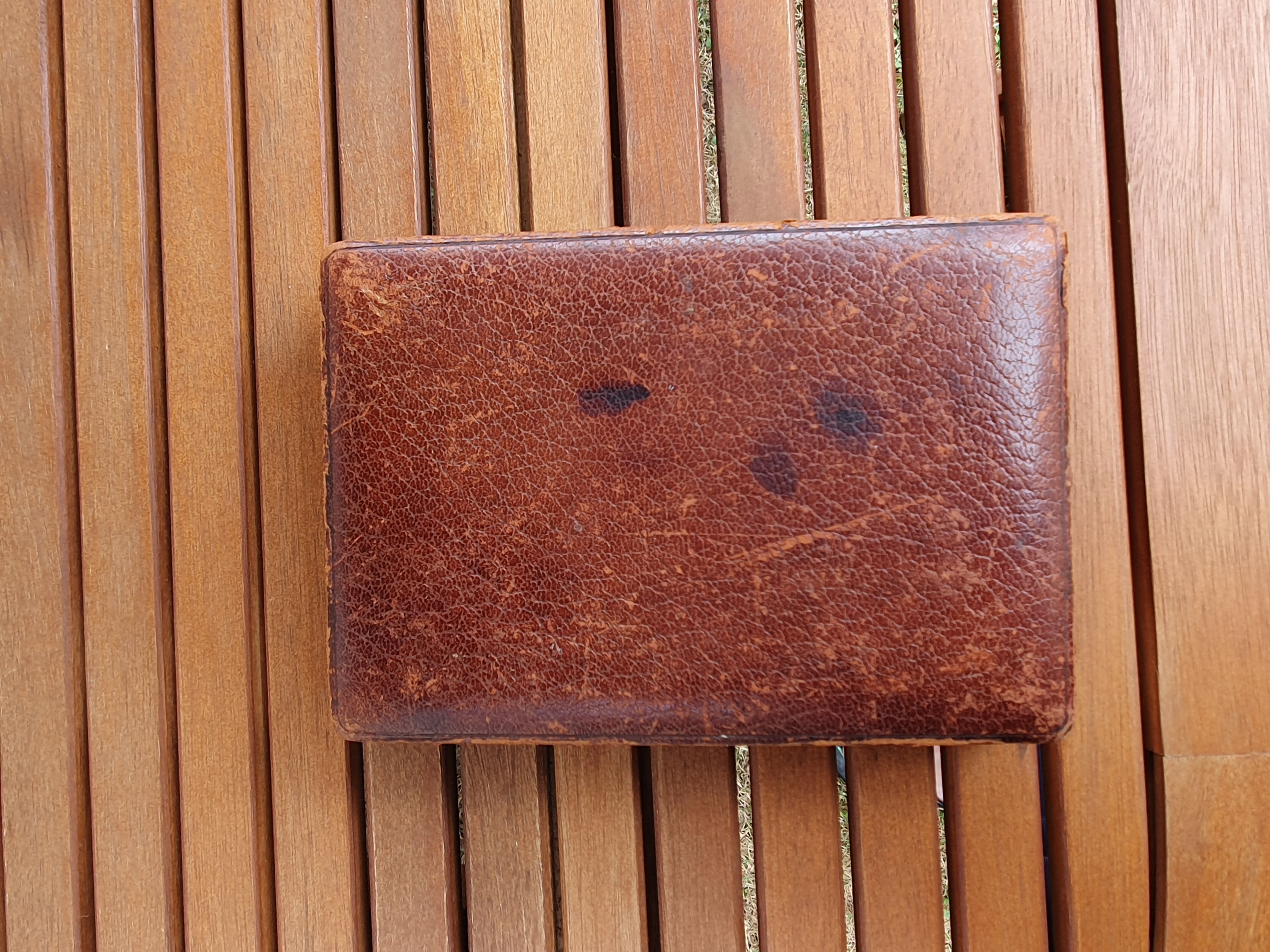 Old vintage leather leather set chess set