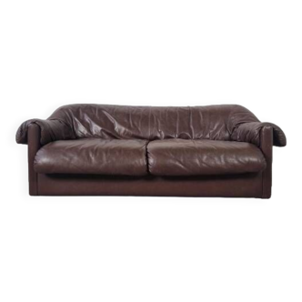 Vintage leather sofa from the 60s and 70s