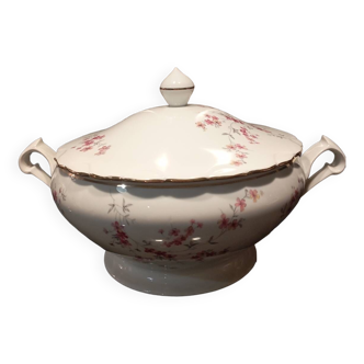 Tureen M and S