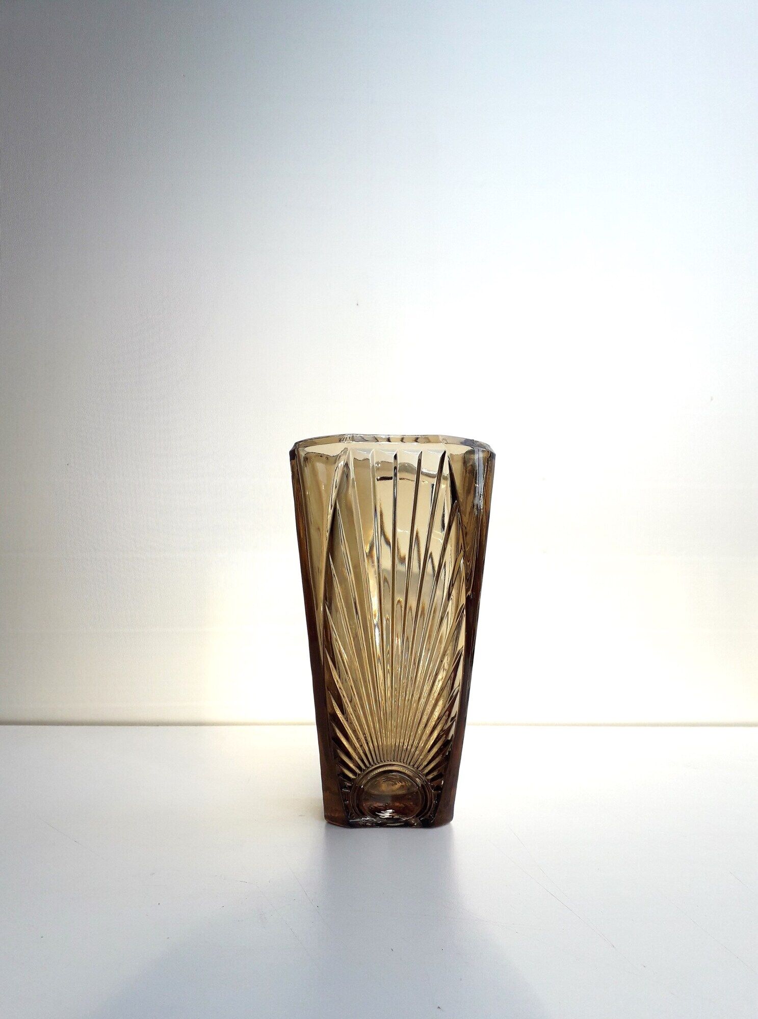Old Art Deco vase - Smoked cut glass - France 1940