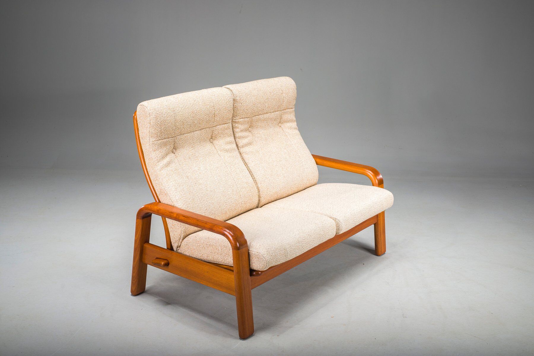 Canapé deux places danois en teck de style moderne du milieu du siècle, années 1960