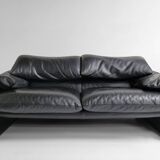 Maralunga sofa by Vico Magistretti for Cassina