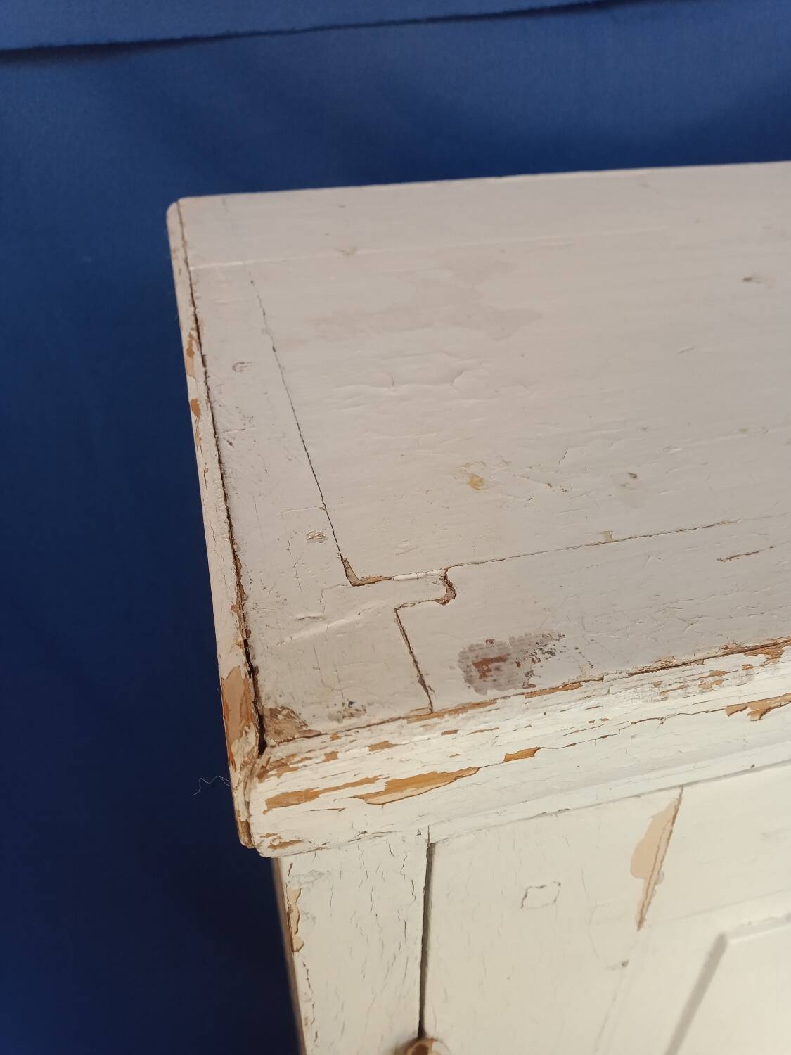 Parisian type storage unit with one door